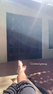 Ashley Tisdale feet photo thumbnail