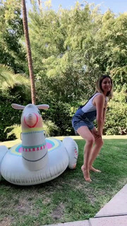 Ashley Tisdale feet photo thumbnail