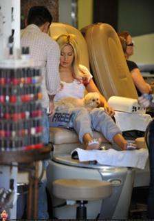 Ashley Tisdale feet photo thumbnail