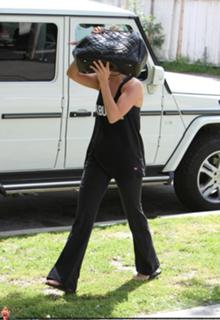 Ashley Tisdale feet photo thumbnail