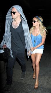Ashley Tisdale feet photo thumbnail