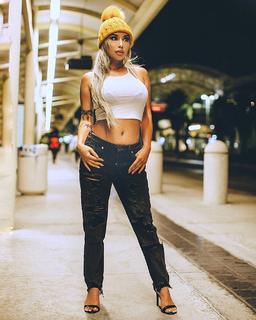 Ashley Vee feet photo 1