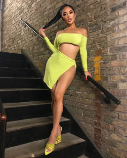 Ashley Vee feet photo 10