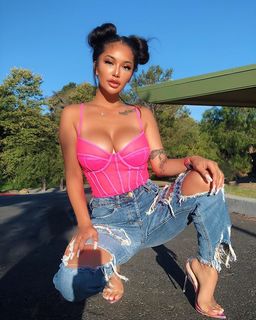 Ashley Vee feet photo 10