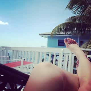 Ashley Wagner feet photo 13