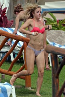 Ashley Wagner feet photo 10
