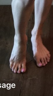 Ashley Wagner feet photo 17