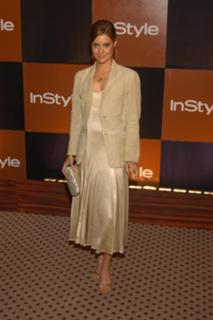 Ashley Williams feet photo thumbnail