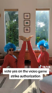 Ashly Burch feet photo thumbnail