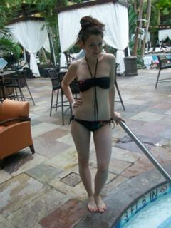 Ashlynn Yennie feet photo 3