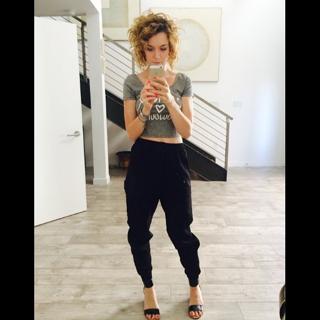 Ashlynn Yennie feet photo 14