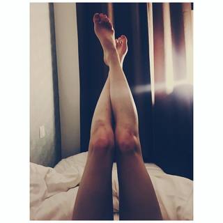 Ashlynn Yennie feet photo 5