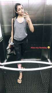 Ashna Zaveri feet photo 20