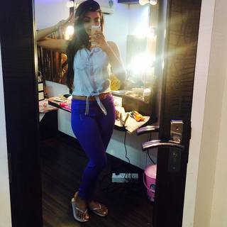 Ashna Zaveri feet photo 16