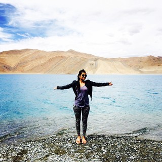 Ashna Zaveri feet photo 14