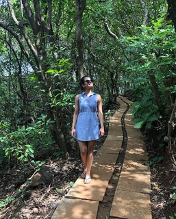 Ashna Zaveri feet photo 13