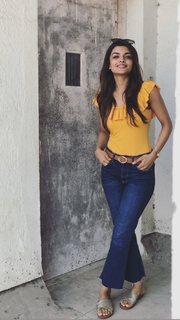 Ashna Zaveri feet photo 12