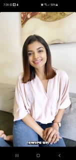Ashna Zaveri feet photo 7