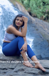 Ashna Zaveri feet photo 5