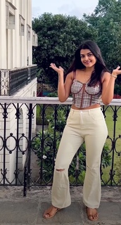 Ashna Zaveri feet photo 1