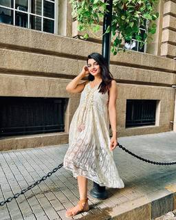 Ashna Zaveri feet photo 17