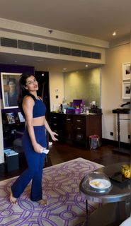 Ashna Zaveri feet photo 14