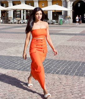 Ashna Zaveri feet photo 8