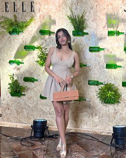 Ashna Zaveri feet photo 18