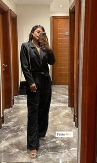 Ashna Zaveri feet photo 4
