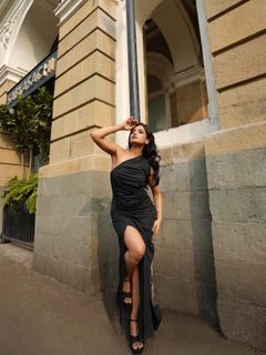 Ashna Zaveri feet photo 20