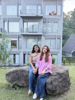 Ashna Zaveri feet photo 5