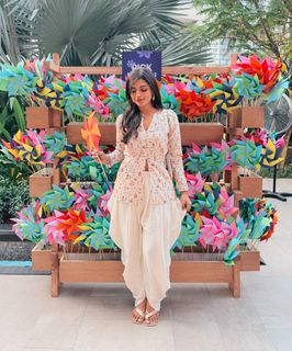 Ashna Zaveri feet photo 1