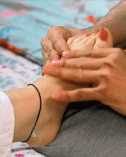 Ashnoor Kaur feet photo 18