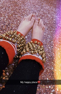 Ashnoor Kaur feet photo 10