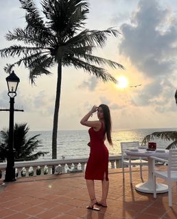 Ashnoor Kaur feet photo 14