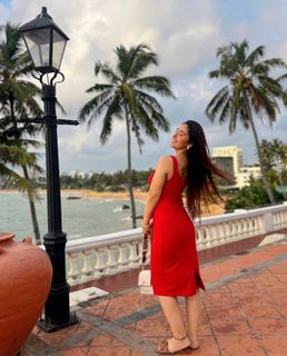 Ashnoor Kaur feet photo 12