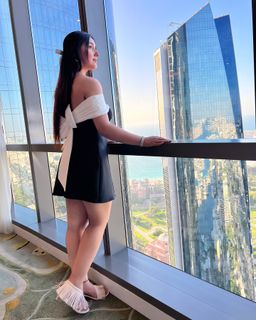Ashnoor Kaur feet photo 7
