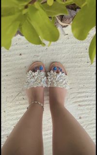 Ashnoor Kaur feet photo 5