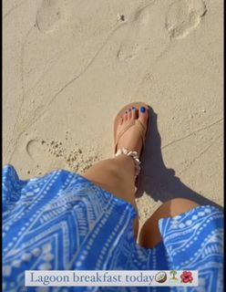 Ashnoor Kaur feet photo 1