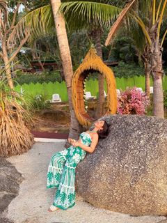 Ashnoor Kaur feet photo 13