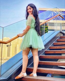 Ashnoor Kaur feet photo 13