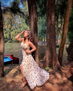 Ashnoor Kaur feet photo 3
