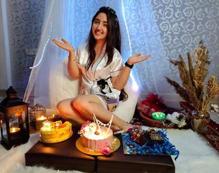 Ashnoor Kaur feet photo 16