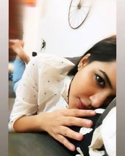 Ashu Reddy feet photo 2