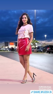 Ashu Reddy feet photo 8