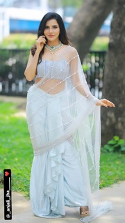 Ashu Reddy feet photo 9