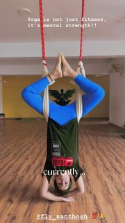 Ashu Reddy feet photo 7
