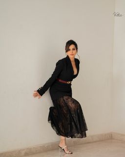 Ashu Reddy feet photo 8