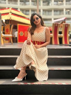 Ashu Reddy feet photo 1