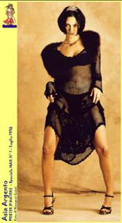 Asia Argento feet photo thumbnail